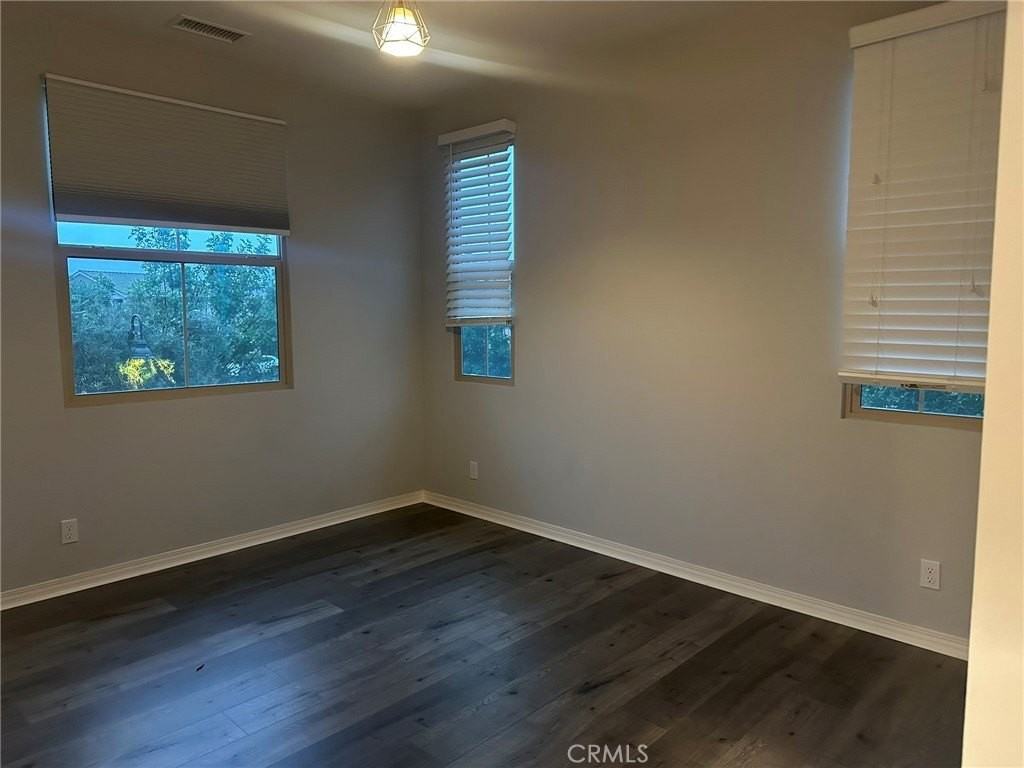 88 Parkwood - Photo 7 of 15