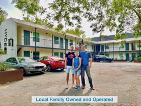 4504 Speedway - Photo 1 of 1