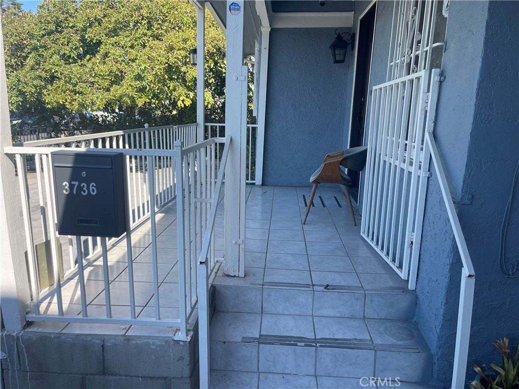 3736 Veteran Ave - Photo 3 of 32