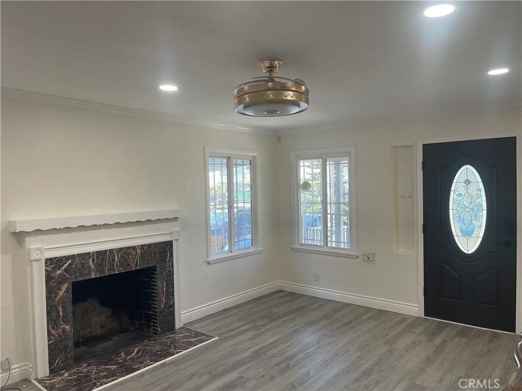 3736 Veteran Ave - Photo 7 of 32