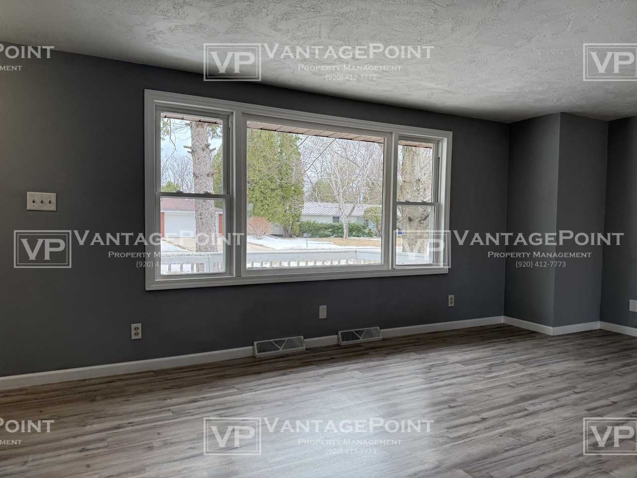 1332 Fatima St #1 - Photo 4 of 25