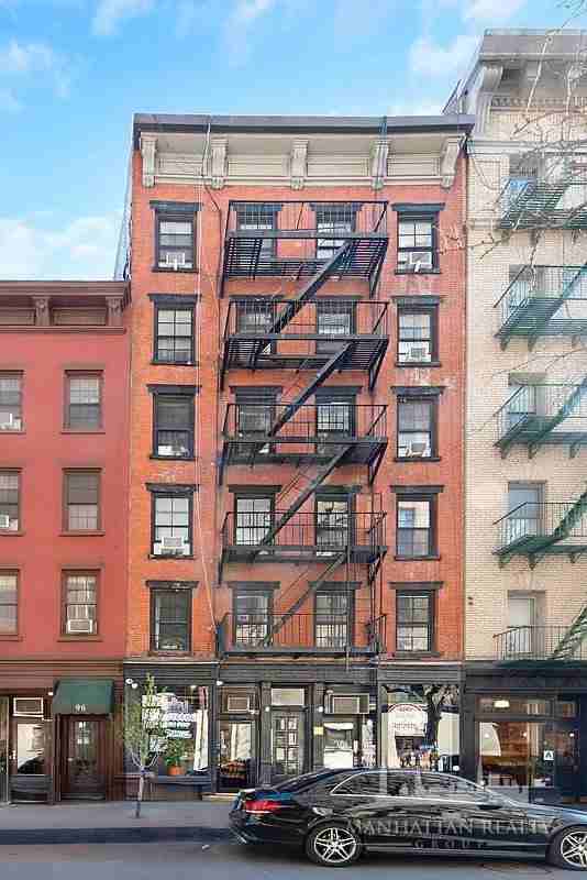 Christopher St #16 - Photo 5 of 5