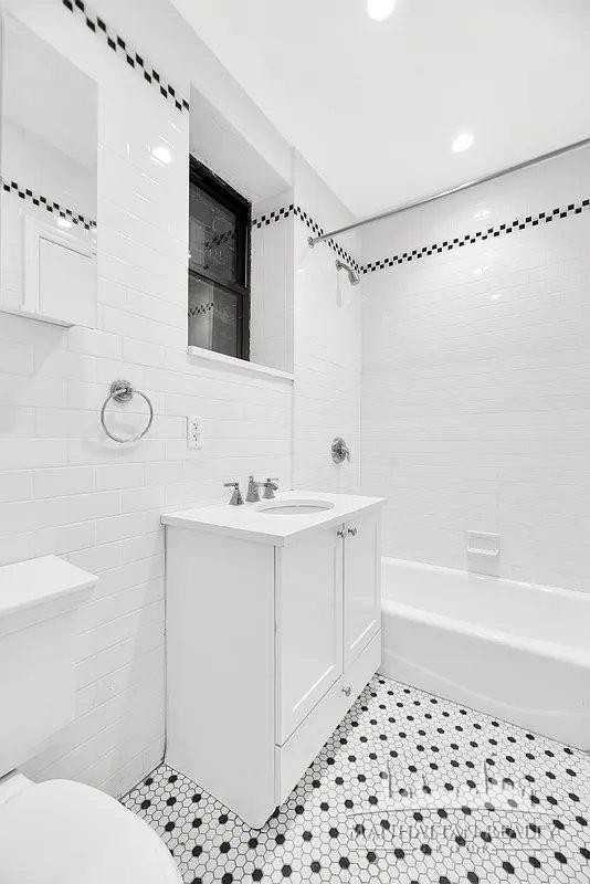 York Ave #4A - Photo 5 of 5