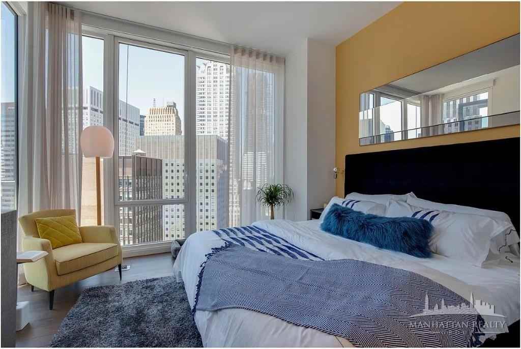 E 44th St #16L - Photo 5 of 7