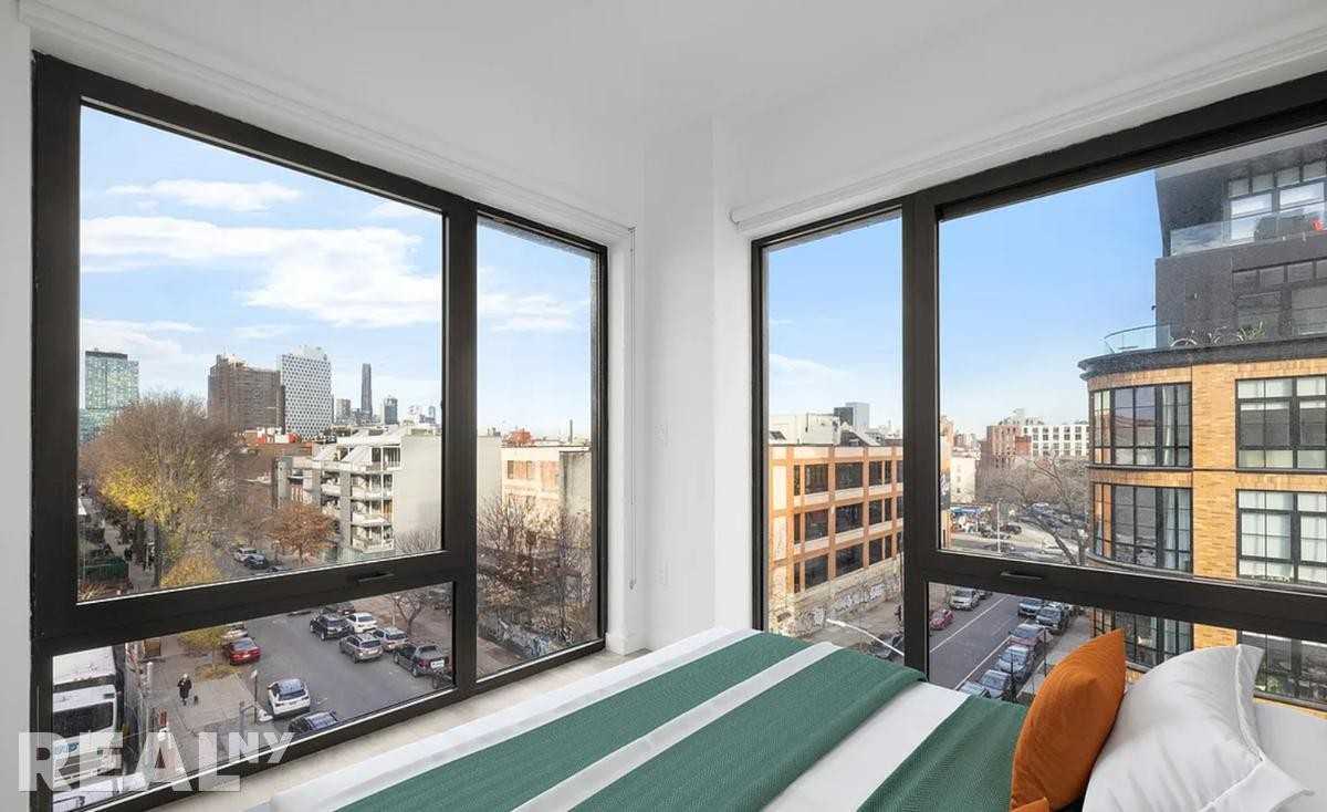 Grand Ave #901 - Photo 5 of 8