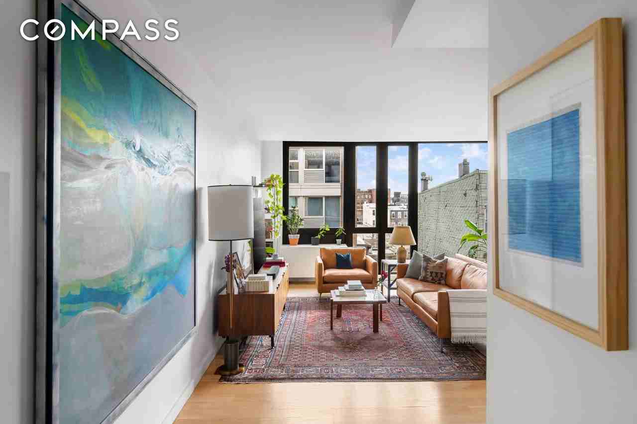 70 Berry St #5G - Photo 2 of 9