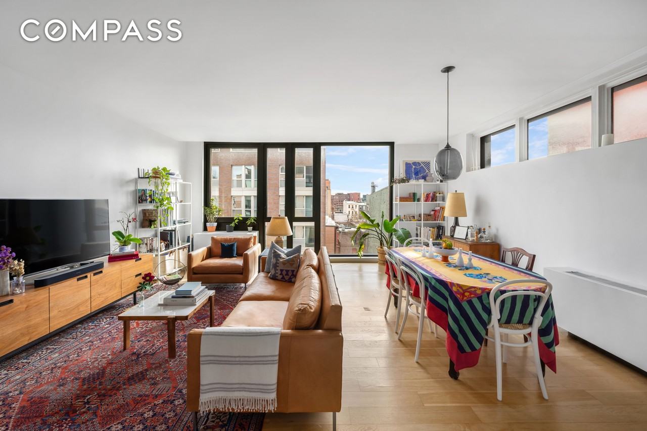 70 Berry St #5G - Photo 3 of 9