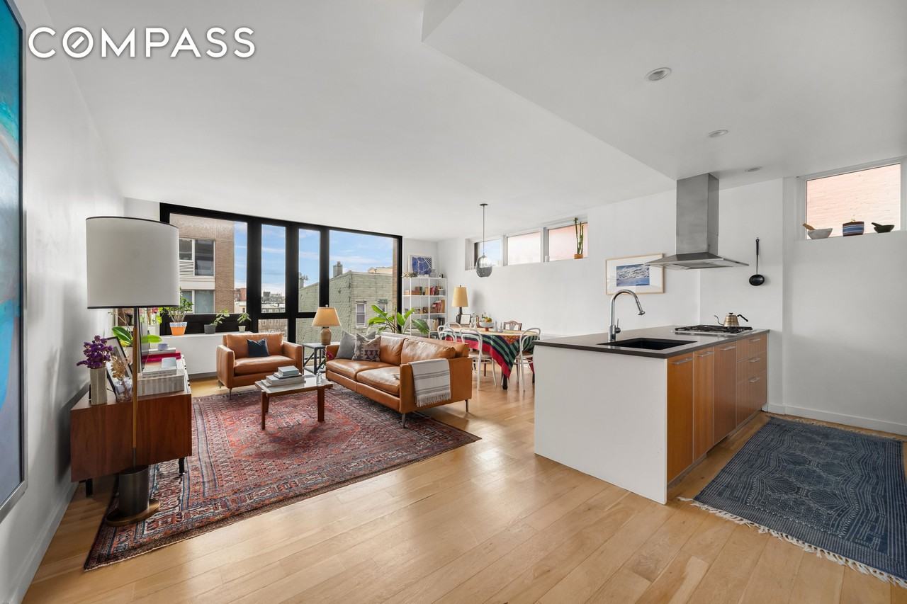 70 Berry St #5G - Photo 5 of 9