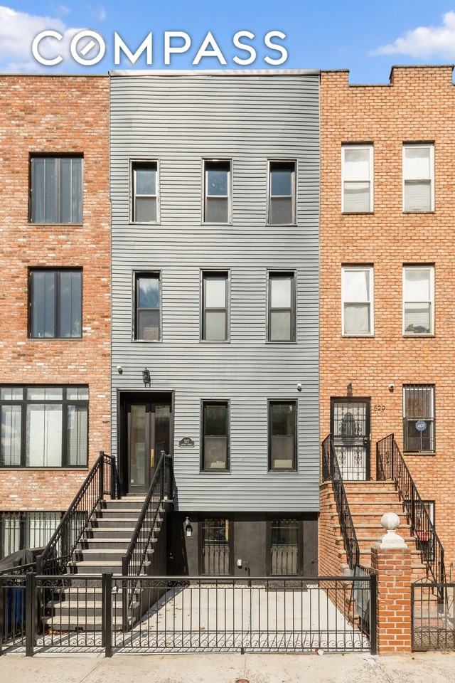 527 Quincy St #1 - Photo 7 of 8