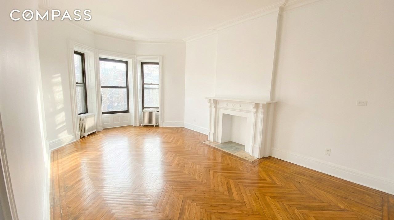 771 Carroll St #4F - Photo 3 of 18