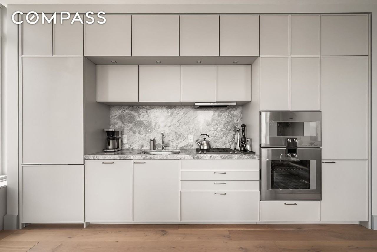 1059 3rd Ave #22B - Photo 3 of 11