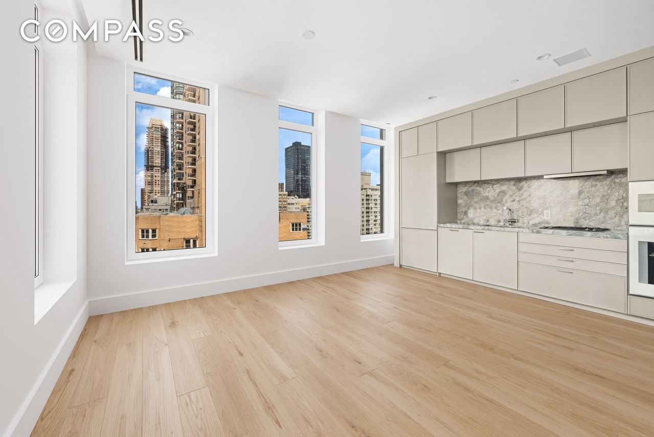 1059 3rd Ave #22B - Photo 5 of 11