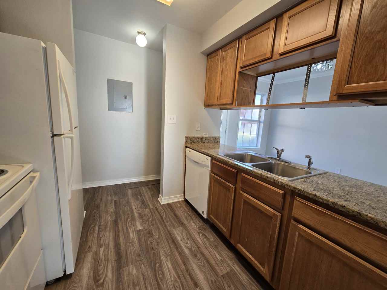 10479 Cal Lane - Photo 4 of 13