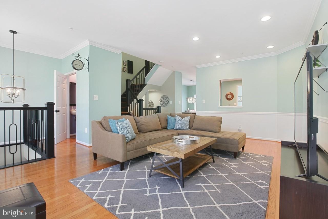 8907 Samuel Joy Way - Photo 2 of 50