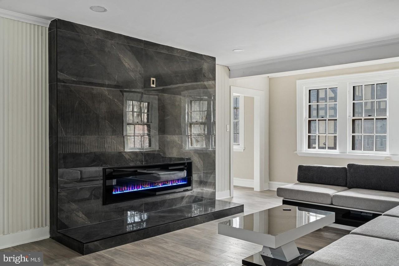 415 City Ave Unit I2 - Photo 4 of 35