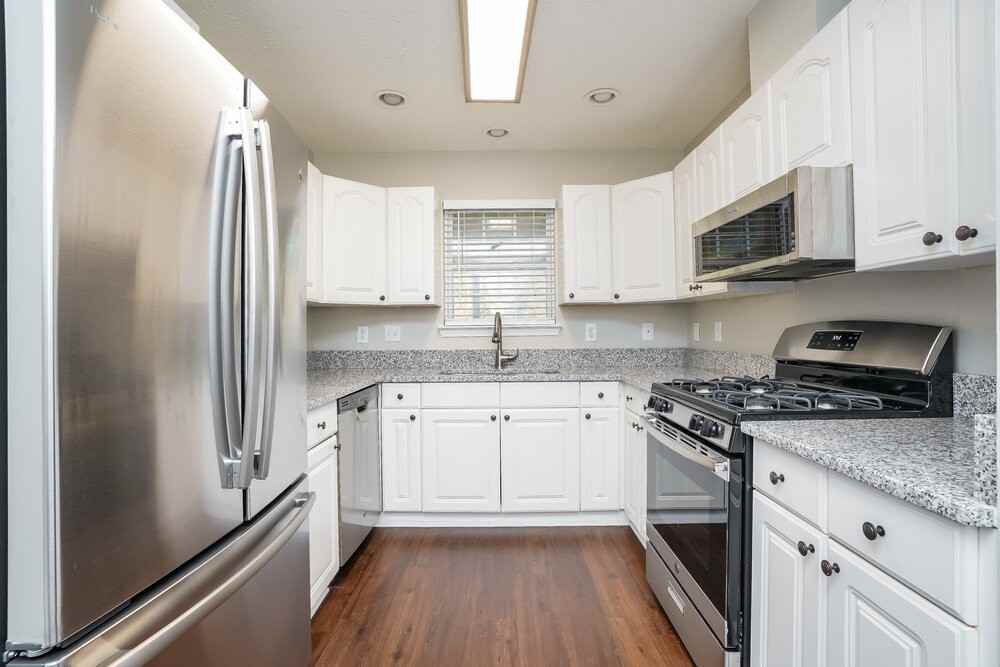 524 Summit Way - Photo 7 of 16