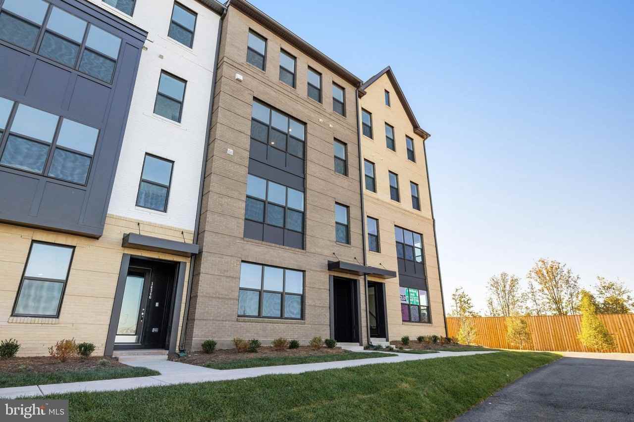 14348 Yesler Ave - Photo 2 of 50