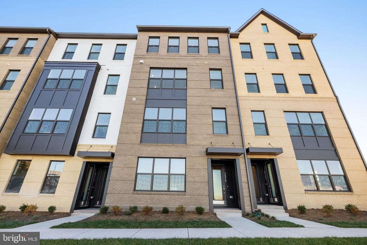 14348 Yesler Ave - Photo 3 of 50