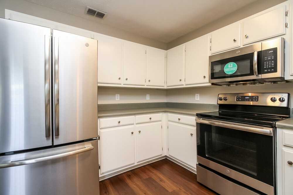 1231 Azure Way - Photo 7 of 16