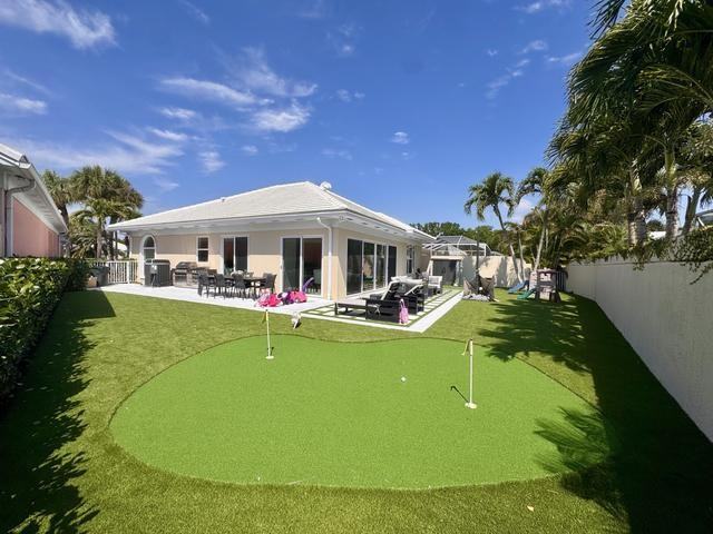 8452 Beaconhill Road - Photo 3 of 9