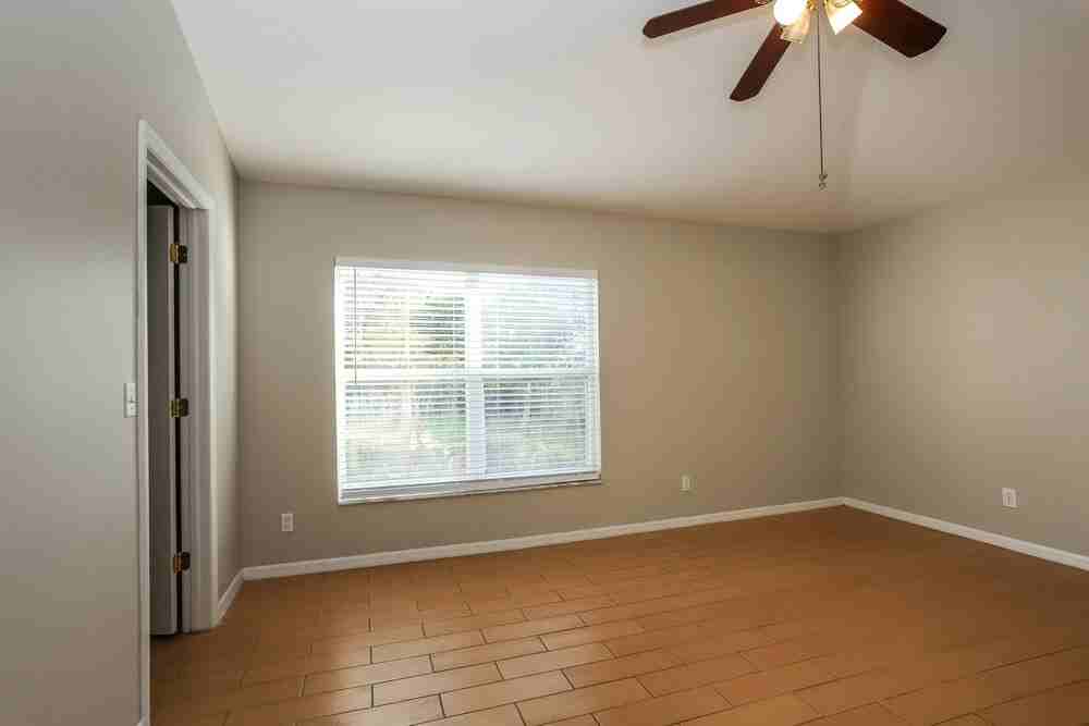 2831 Laurel Leaf Dr - Photo 6 of 16