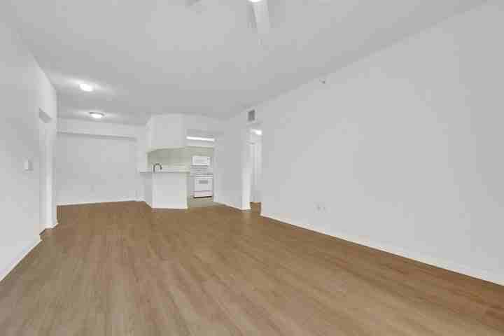 2728 Anzio Court #108 - Photo 6 of 10