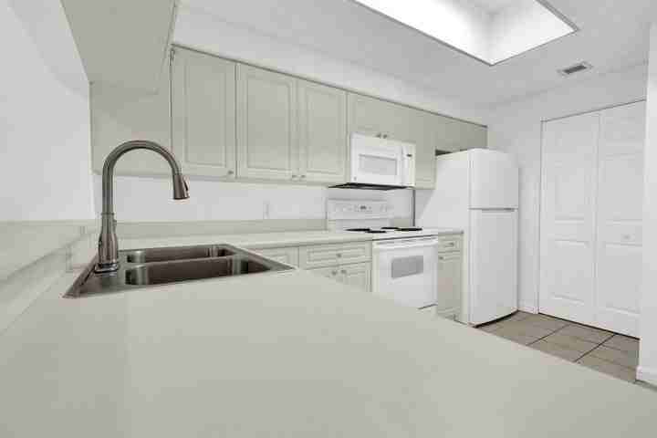 2728 Anzio Court #108 - Photo 4 of 10