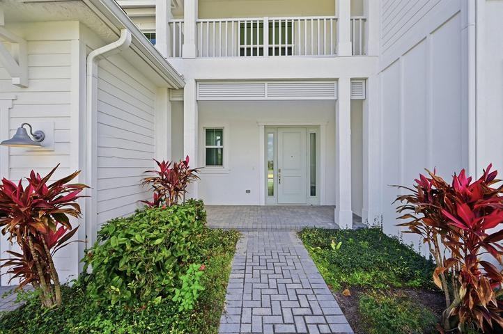 9334 Crestview Circle - Photo 3 of 11