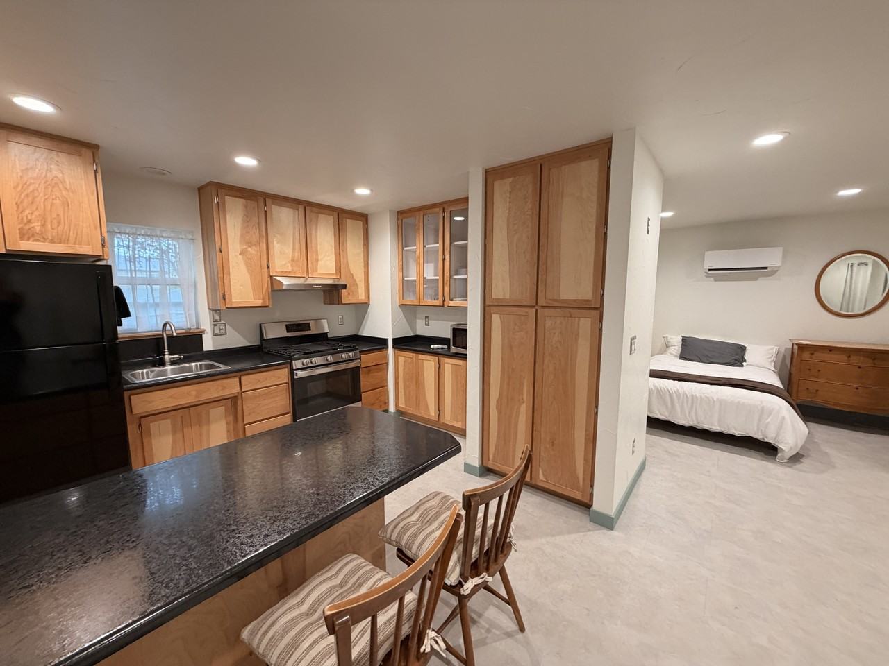 146 Ashland Ave #SF - Photo 5 of 17