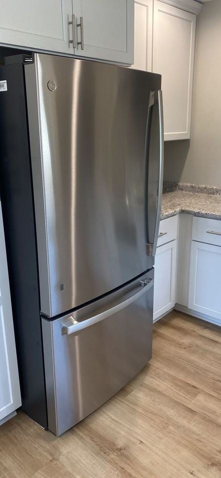 35 Brook Cir - Photo 3 of 17