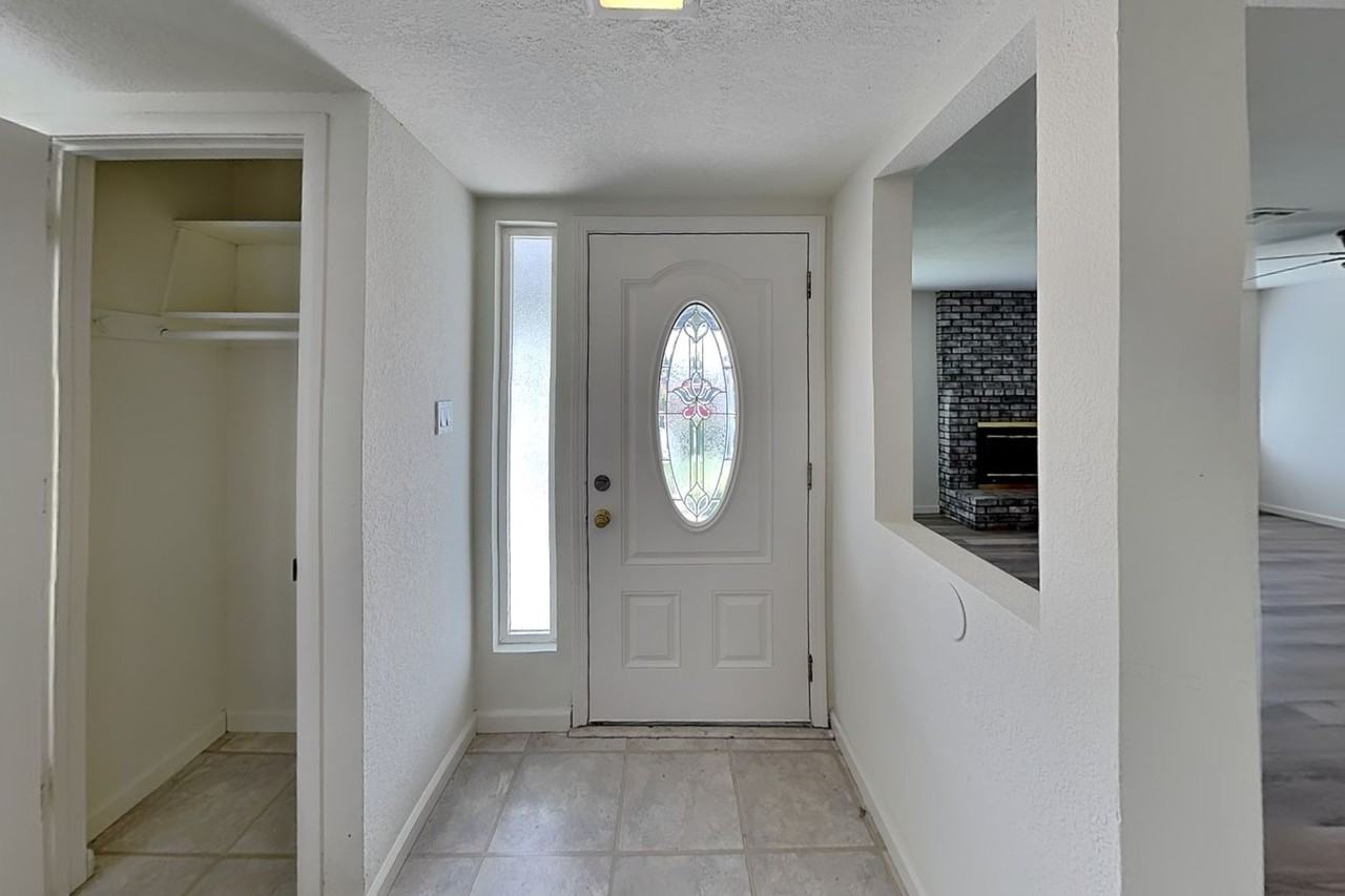 6830 Harmon Dr - Photo 6 of 28