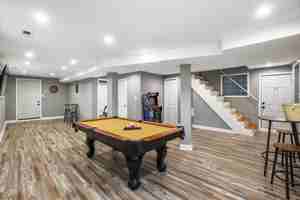 featured image of 8128 S King Dr