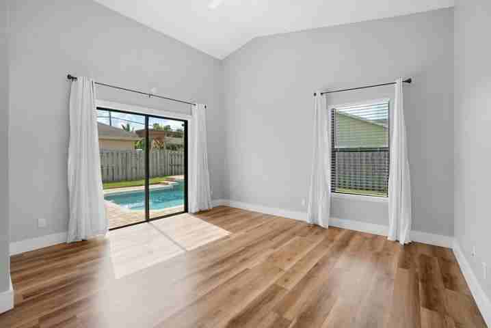 6216 Mullin Street - Photo 6 of 9