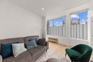 19 Saint Marks Pl - Photo 1 of 1