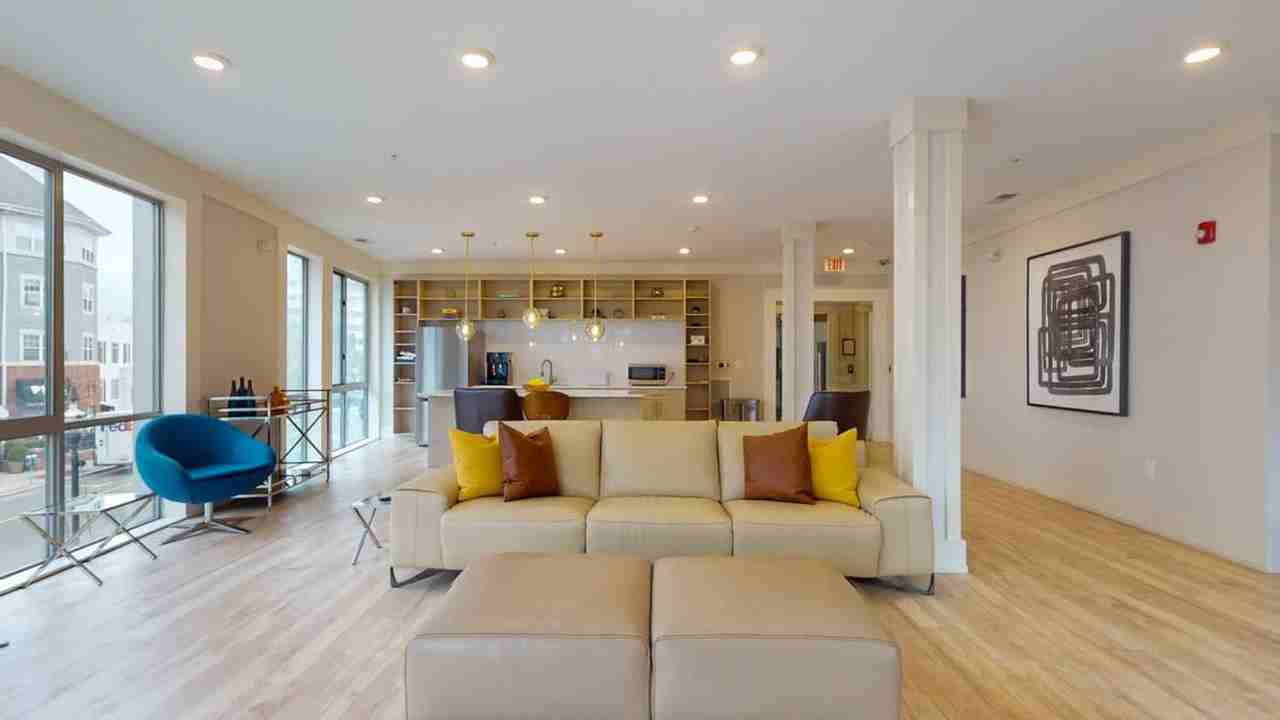 545 Bedford St #1501462P - Photo 3 of 31