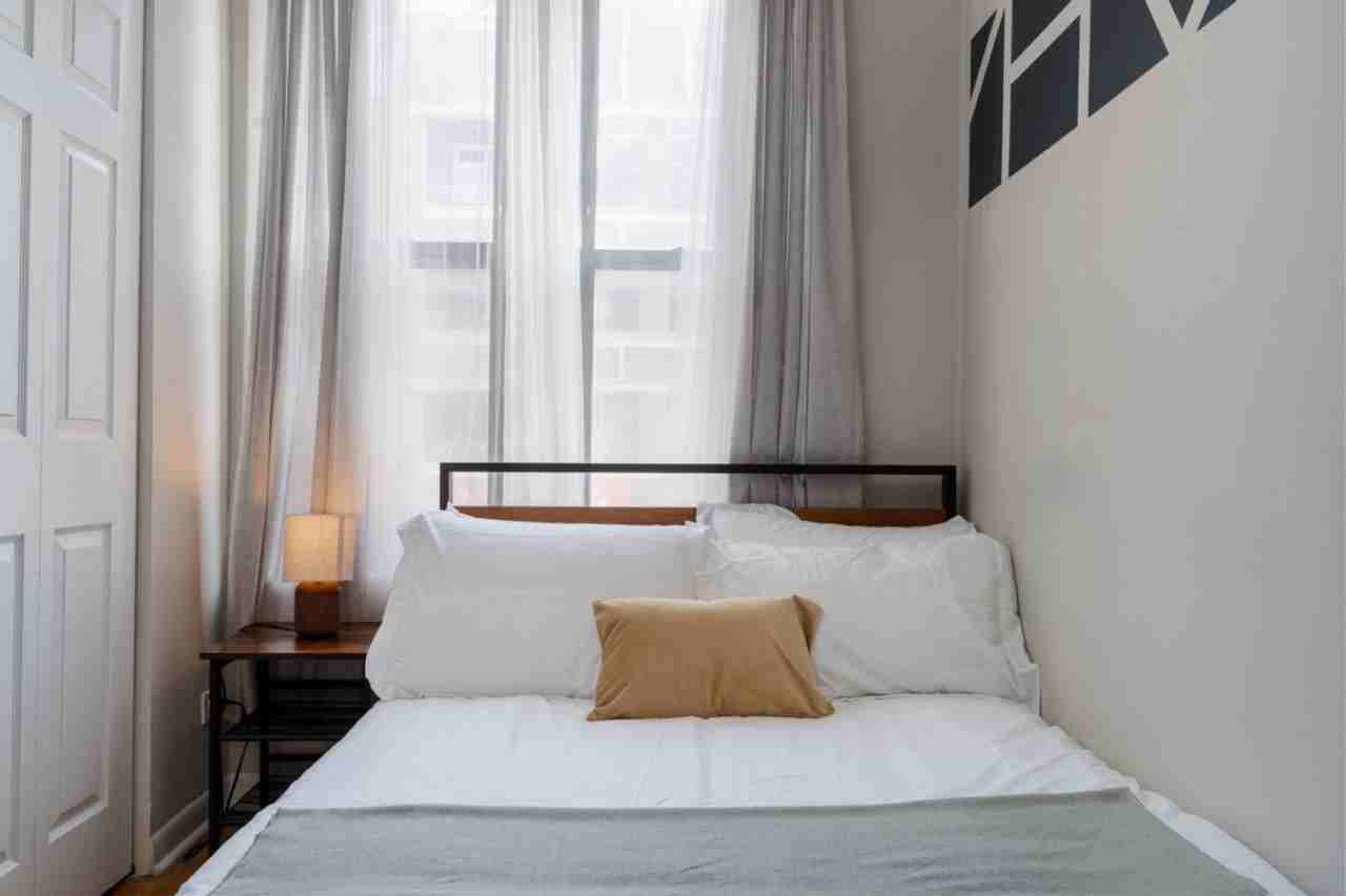 906 N Damen Ave #1511813P - Photo 6 of 17