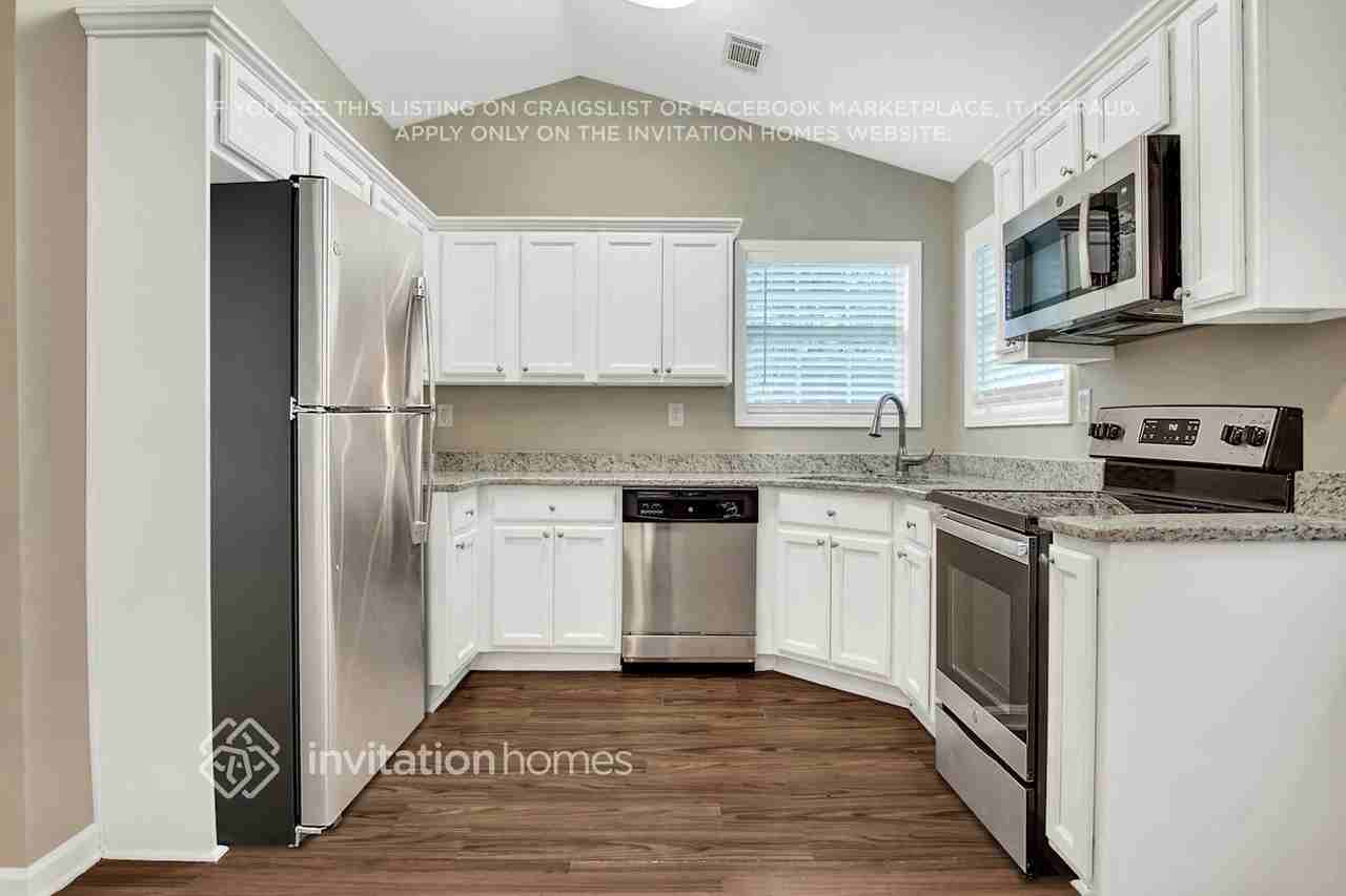 9170 Jefferson Ave Sw - Photo 4 of 25