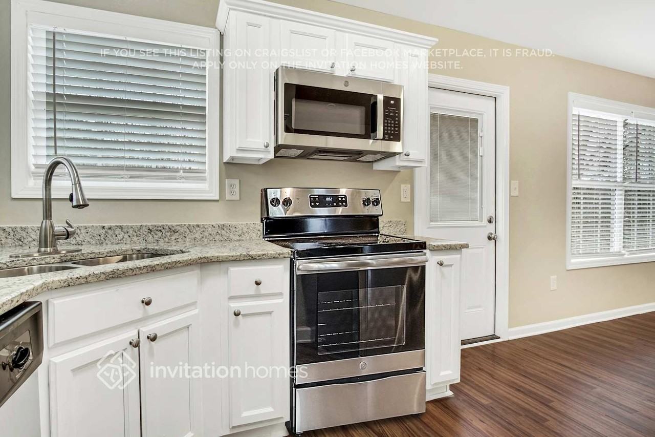 9170 Jefferson Ave Sw - Photo 7 of 25