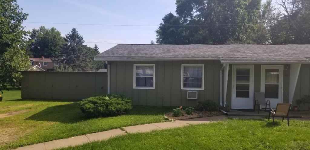 945 Westwood Ct - Photo 2 of 6