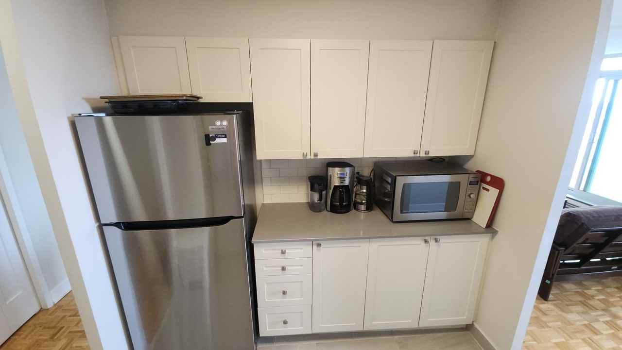 1316 Carling Avenue - Photo 4 of 19