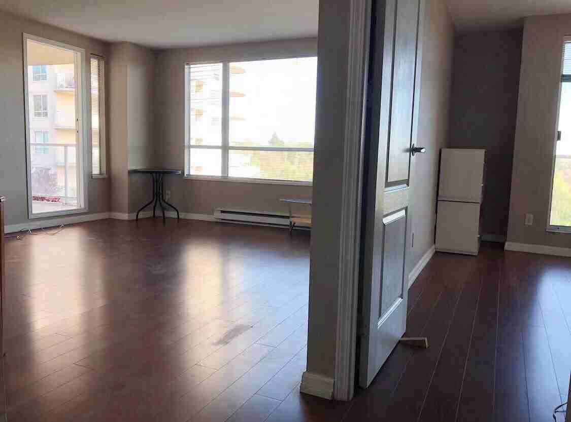 7600 Granville Avenue - Photo 4 of 6