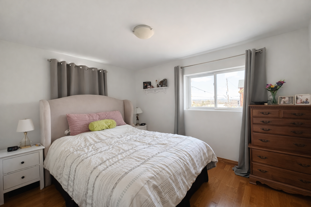 116 Hess Street North #1 - Photo 6 of 8