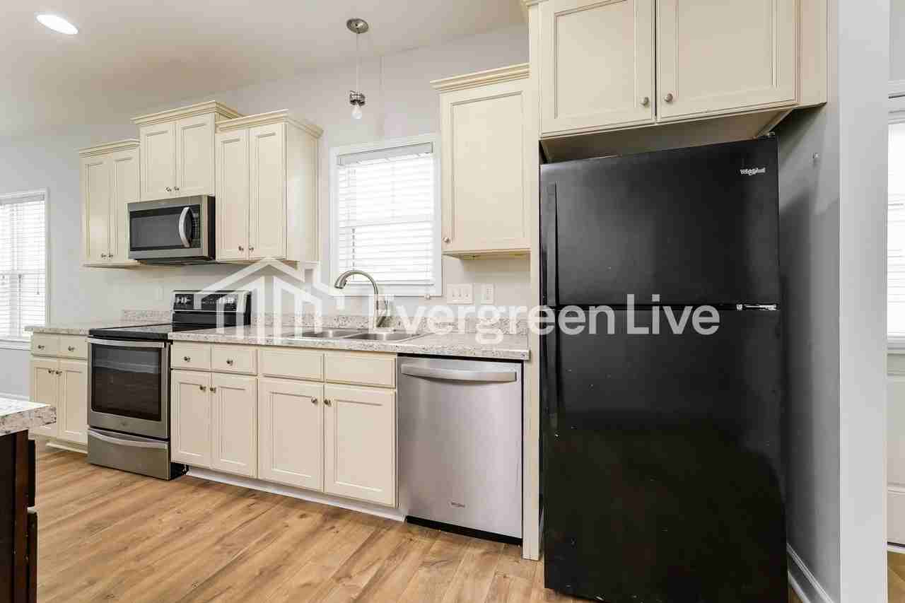 507 Worthville St - Photo 3 of 15