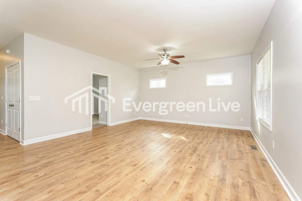 507 Worthville St - Photo 6 of 15