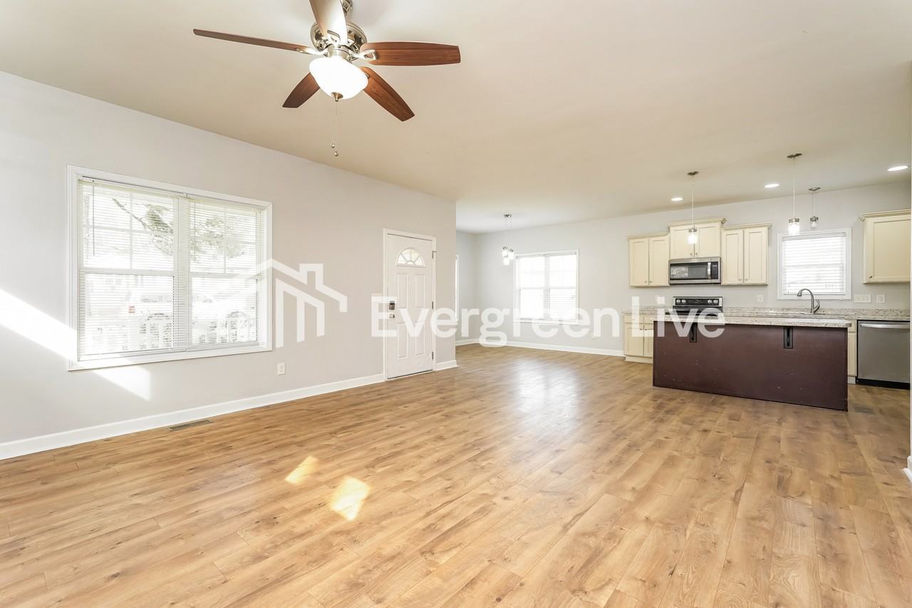 507 Worthville St - Photo 7 of 15