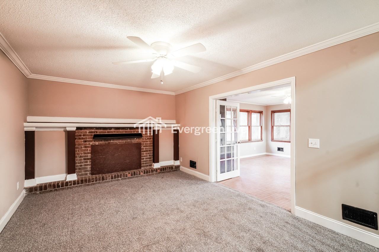 832 Tara Trl - Photo 4 of 15