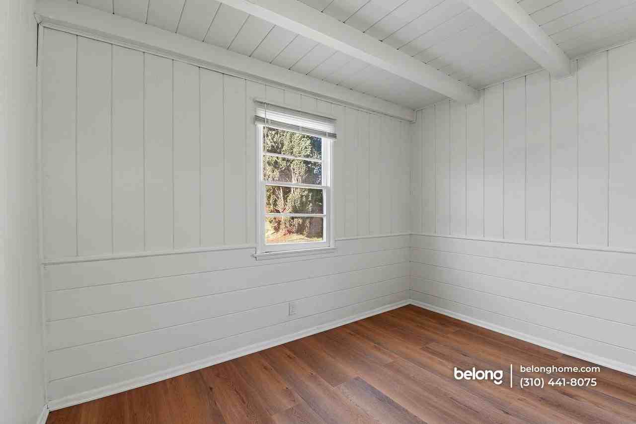 18601 Keswick St #B - Photo 5 of 17