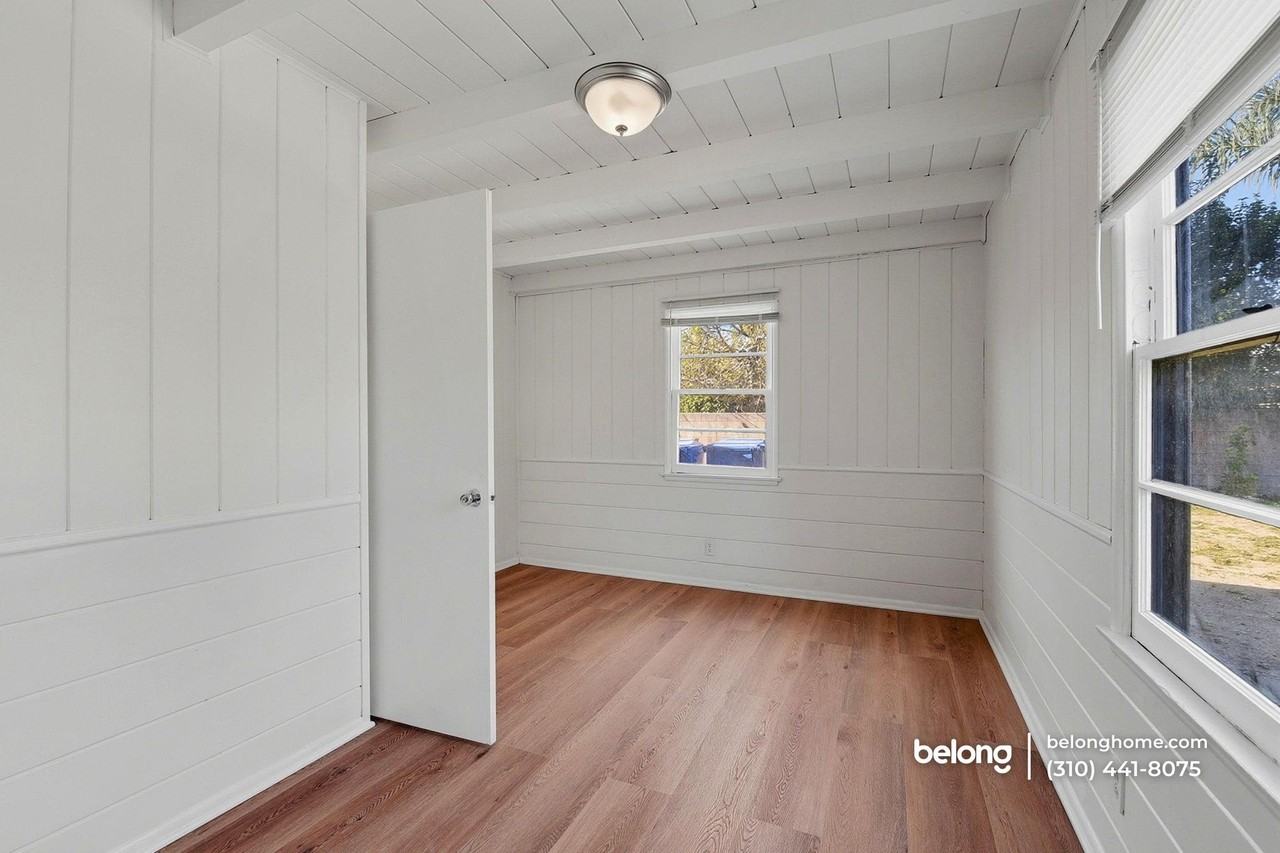 18601 Keswick St #B - Photo 7 of 17