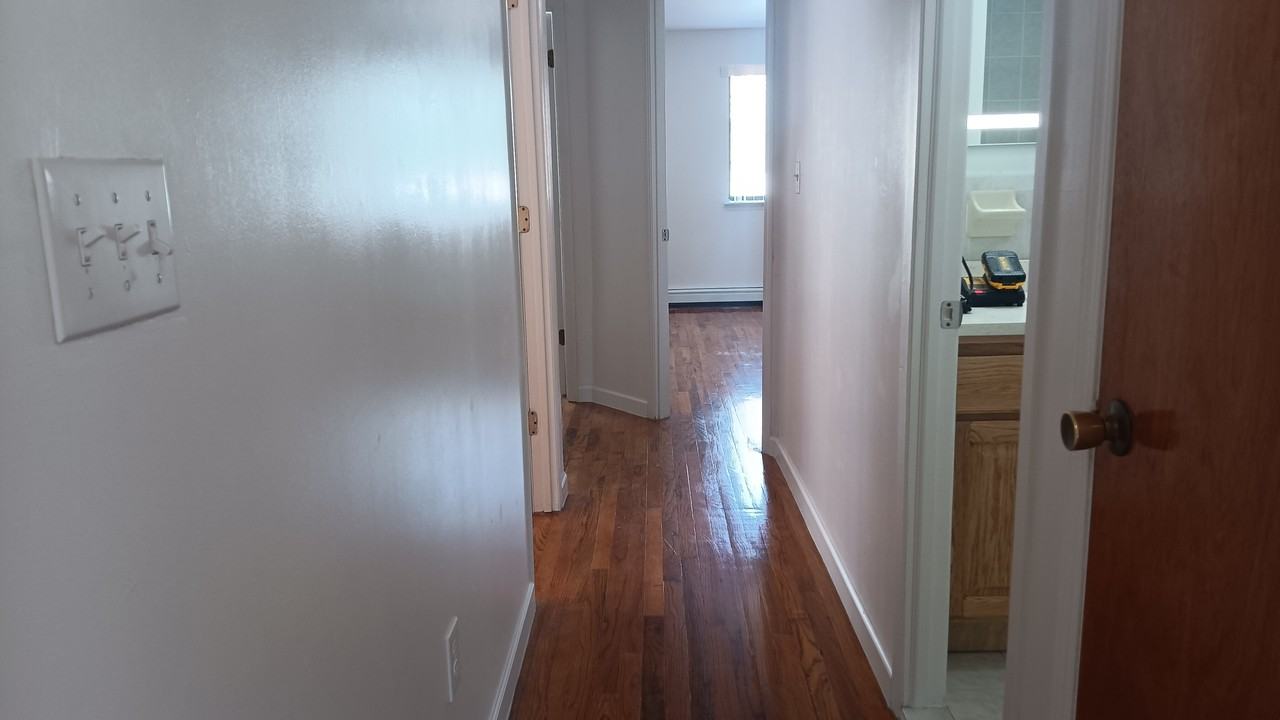 Bay 26th Street #2 - Photo 4 of 13