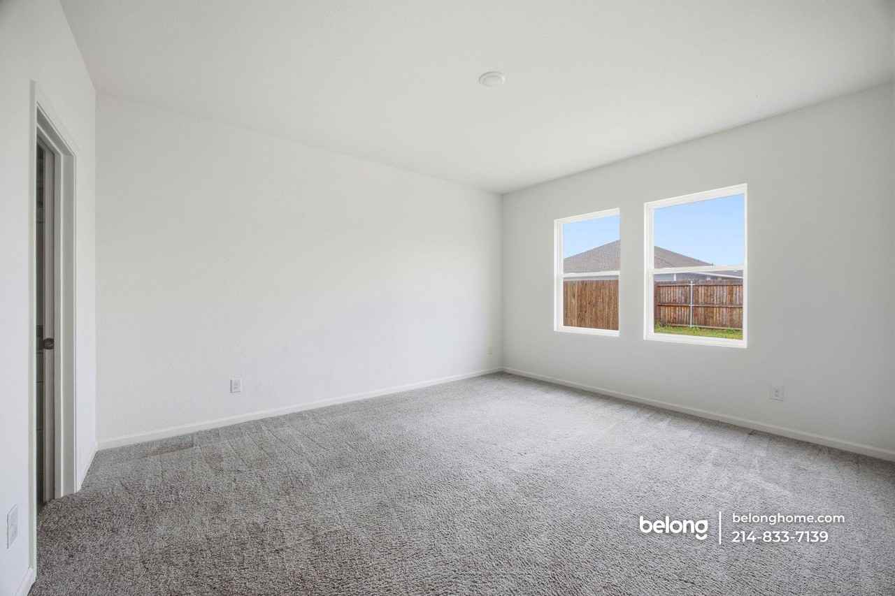 10321 Holycross Ln - Photo 7 of 16